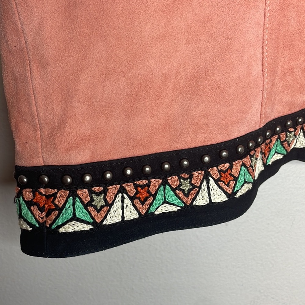 Double D Ranch | Song Of The West Vest - Picture 8 of 10